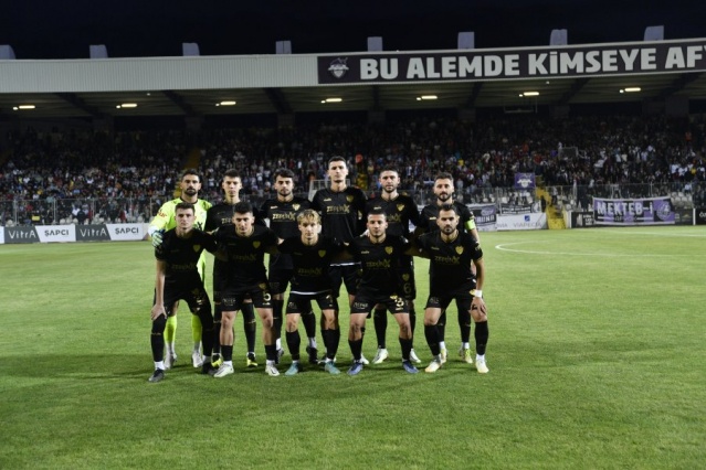 TFf 2. Lig&#039;in 2. haftasında Bursaspor deplasmanda Afyonspor ile karşı karşıya geldi. Maçı ev sahibi ekip ikinci yarının 87. dakikasında bulduğu gol ile 1-0 kazandı.