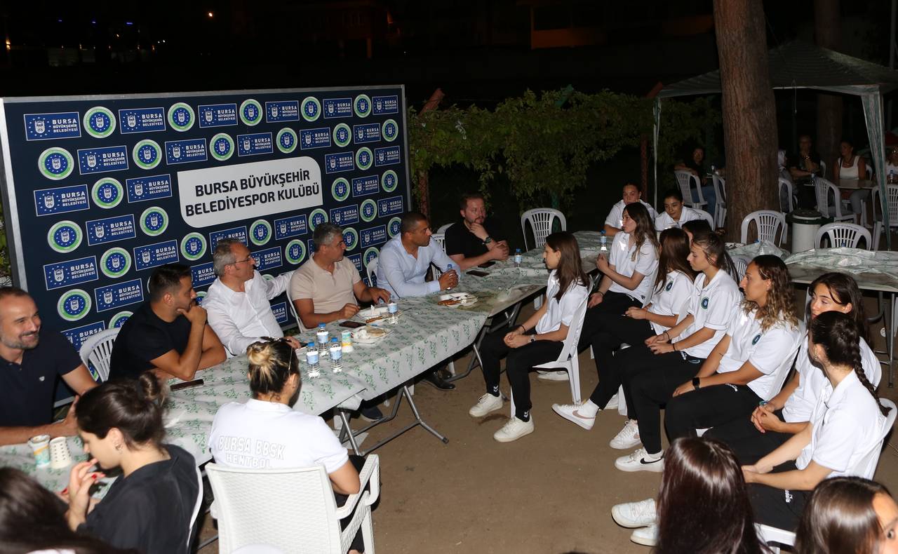 Kulüp Başkanı Gökhan Dinçer, Gençlik ve Spor İl Müdürü Rahmi Aksoy ve İl Milli Eğitim Müdürü Ahmet Alireisoğlu’nun da katıldığı organizasyon Mudanya’da gerçekleştirildi. 