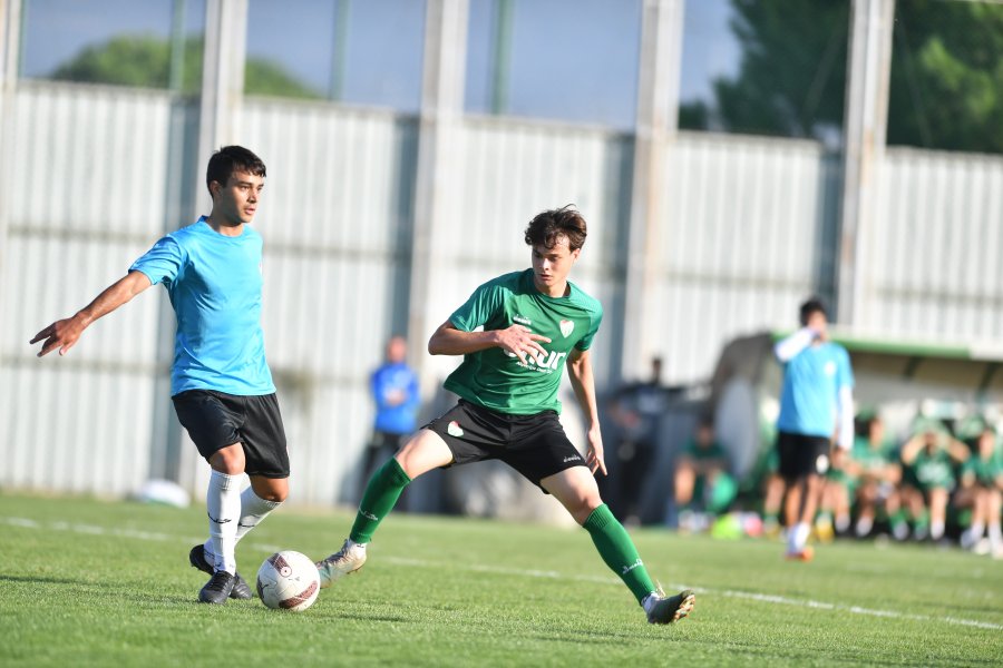 Bursaspor A Takımı U19 Takımıyla antrenman maçı yaptı.