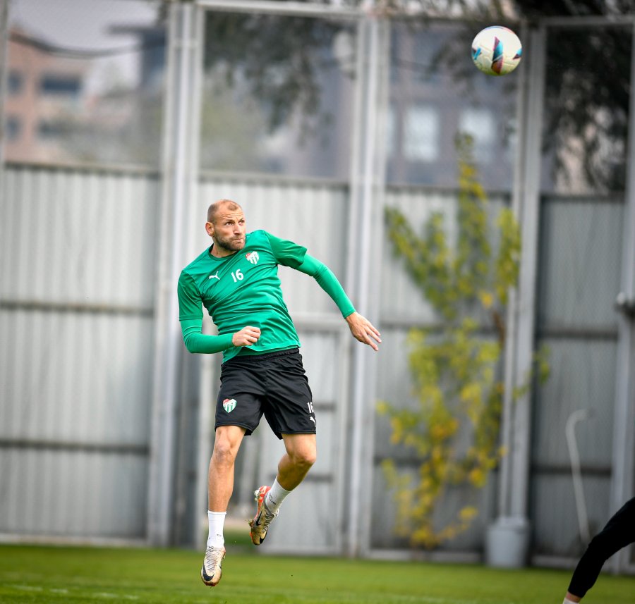 Bursaspor'da Bulvarspor maçı hazırlıkları sürüyor