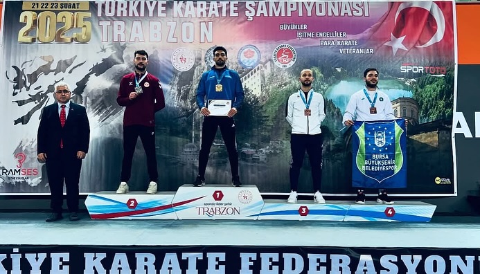 Trabzon’da Gerçekleştirilen Türkiye Büyükler Karate Şampiyonası’nda Sporcularımızdan Umut Eren Gündoğ +84 Kiloda Türkiye Ikincisi Olurken, Enes Sad Beşbadem Katada Ve Samed Gök Ise 84 Kiloda Türkiye Üçün (2)