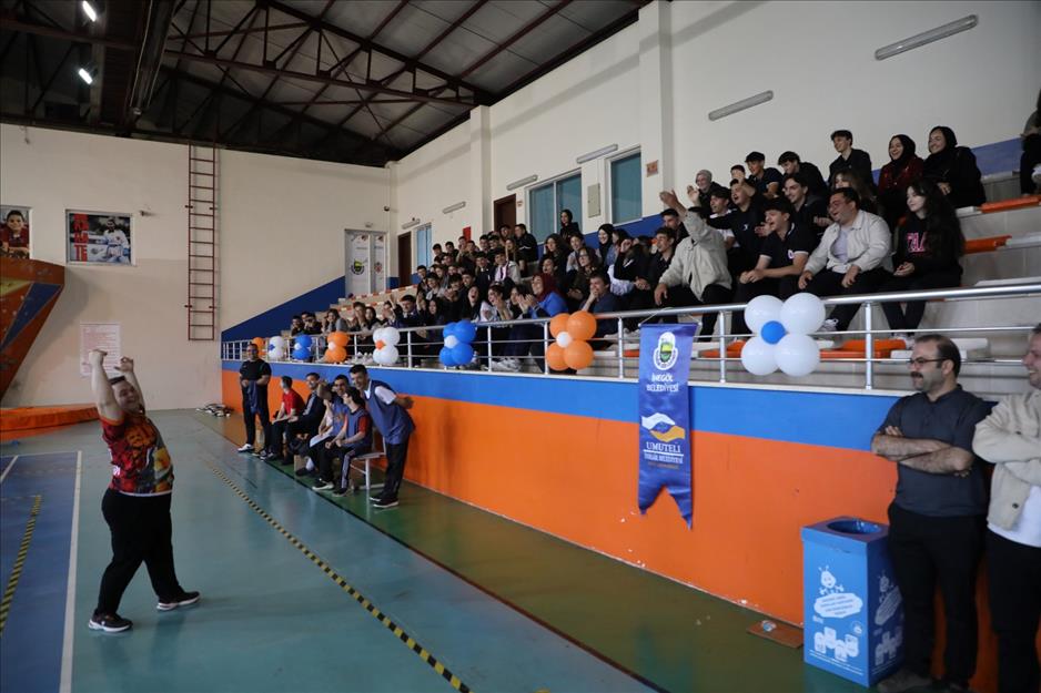 14316 Engeller Sahada Asildi Futsal Turnuvasinda Dostluk Kazandi 4B4D8Bc9 58F2 4881 A118 3Cde76B5Ae04
