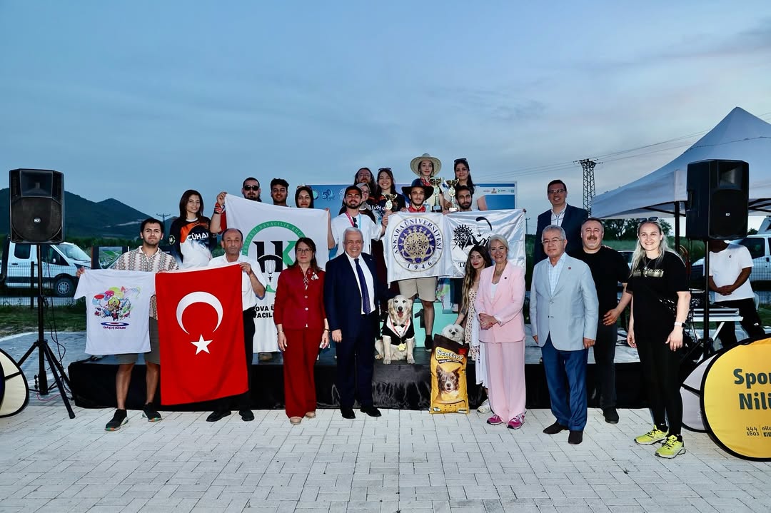 4.Üni Uçuş Günleri Gençlerin Gökyüzü Şöleni! Fadıllı Havacılık Ve Doğa Sporları Merkezi’nde Tam 25 Üniversiteden 557 Genç Bir Araya Geldi. İki Gece Süren Bu Coşkulu Etkinlikte Uçuşlar, Spor Turnuvalar (3)