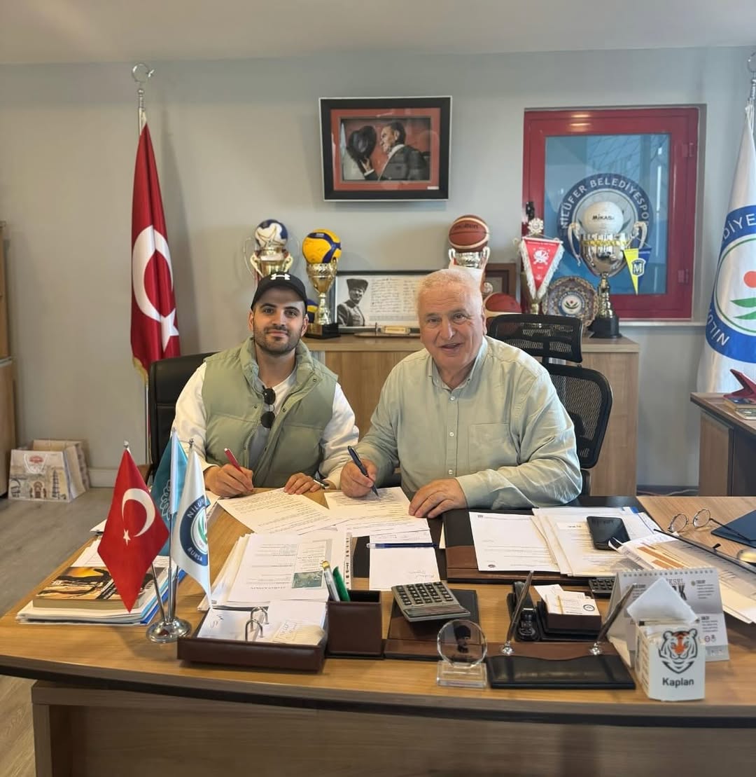 Hoş Geldiniz!Sultanlar Ligi’nde Mücadele Eden Voleybol A Takımımızın Yeni Sezonda Teknik Ekibinde Yardımcı Antrenörlük Görevine Tunahan Bayraktar Ve Batuhan Ragıp Şen, Kondisyonerlik Görevine Ise Burak S (2)