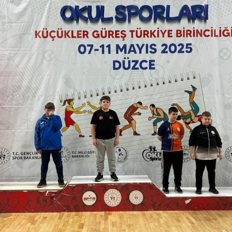 Şehit Yunus Yılmaz Ortaokulu Öğrencisi, Aynı Zamanda Sporcumuz Aybars Aktaş,2024 2025 Düzce Gençlik Ve Spor İl Müdürlüğü Okul Sporları Küçük Erkekler Grekoromen Güreş Kategorisinde 75 Kg Türkiye Şampiyon (1)