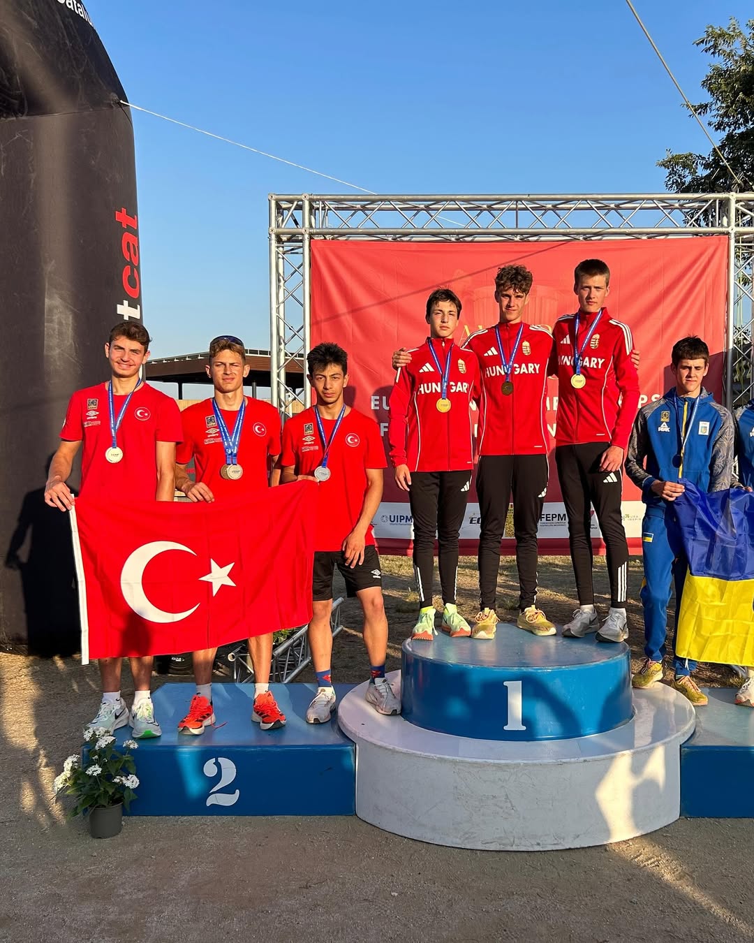 İspanya'da Düzenlenen U17 Modern Pentatlon Avrupa Şampiyonası’nda Mücadele Eden Sporcumuz Muhammed Emir Kurtulan, Avrupa Üçüncüsü Oldu. Muhammed Emir Kurtulan, Elde Ettiği Dereceyle Avrupa Şampiyonası’nd (1)