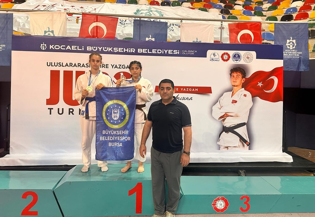 Kocaeli’nde 20 Ülke Ve 42 Şehirden 1110 Sporcunun Katılımıyla Düzenlenen Uluslararası Emre Yazga