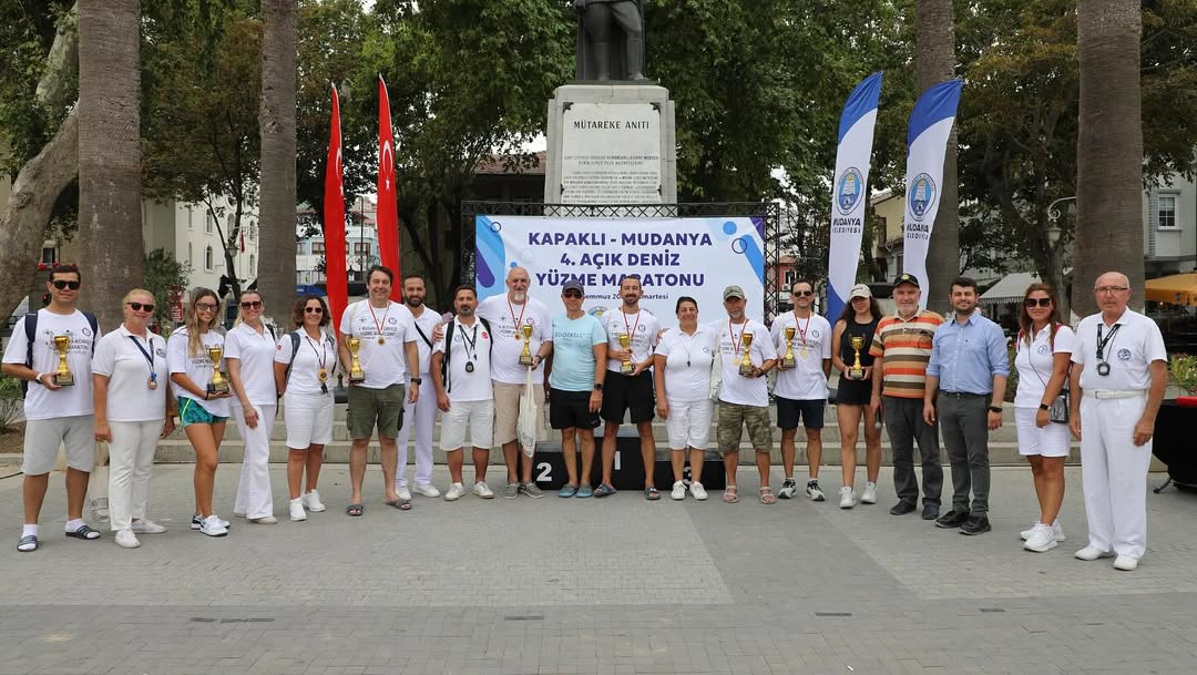 Mudanya Açık Deniz Maratonu’nda rekor Eda Savcıgil’den geldi