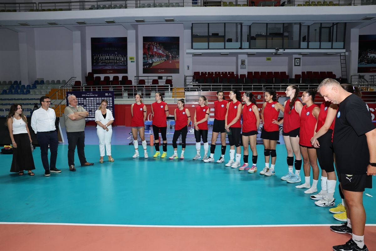 Voleybol Yeni̇ Sezon (8)