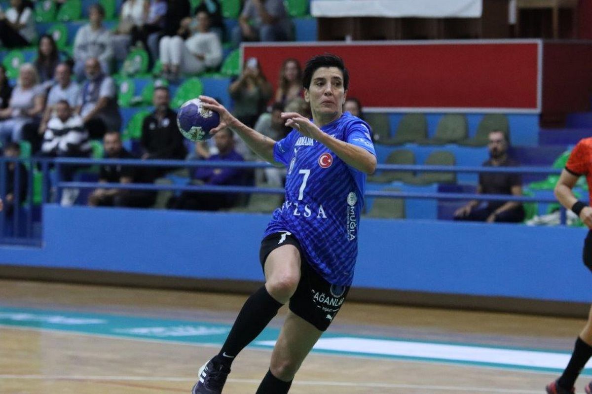 Yeliz Ozel