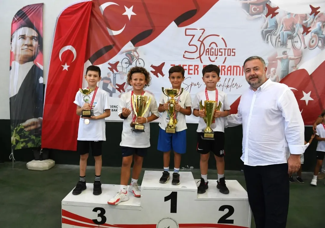 30 Ağustos Zafer Bayramı Kort Tenisi Turnuvası 🎾🇹🇷Osmangazi Belediyesi, Gençlik Ve Spor İl M (1)