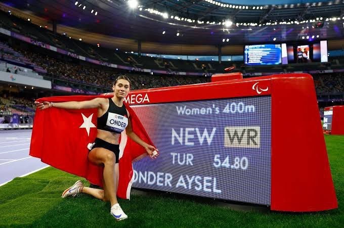 Aysel Onderden Dunya Rekoru E0Ecfba88358