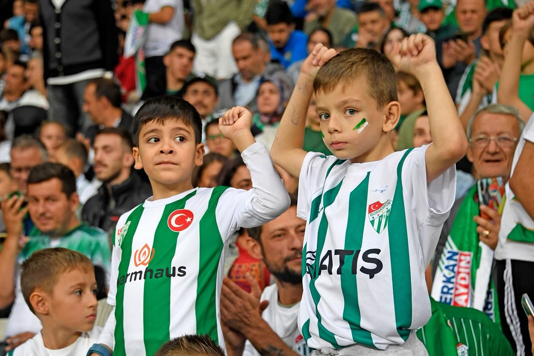 Bursaspor’umuzun Isparta 32 Spor Ile Karşılaştığı Mücadeleyi Altınova, Gülbahçe Ve Küplüpınar Ma (2)