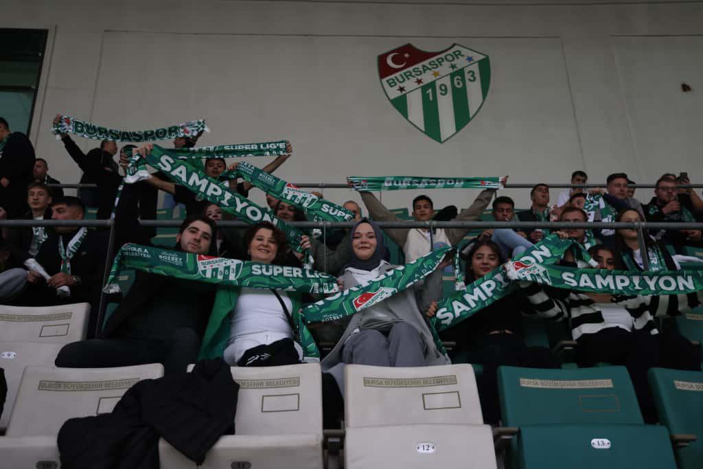 Buyuksehir Gencler Stadyuma 8