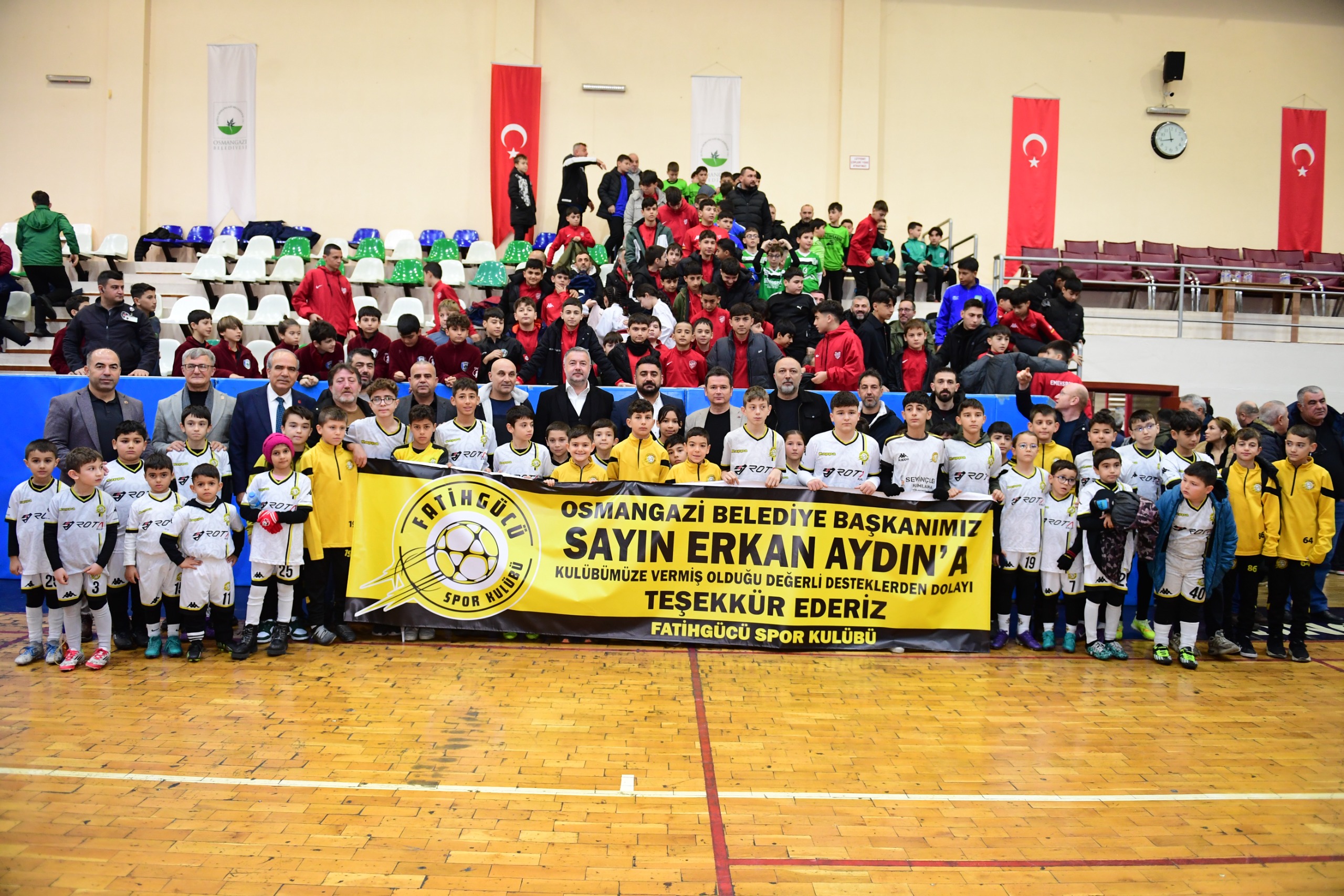 Osmangazi Belediyesi’nden Amatör Spor Kulüplerine Malzeme Desteği (1)