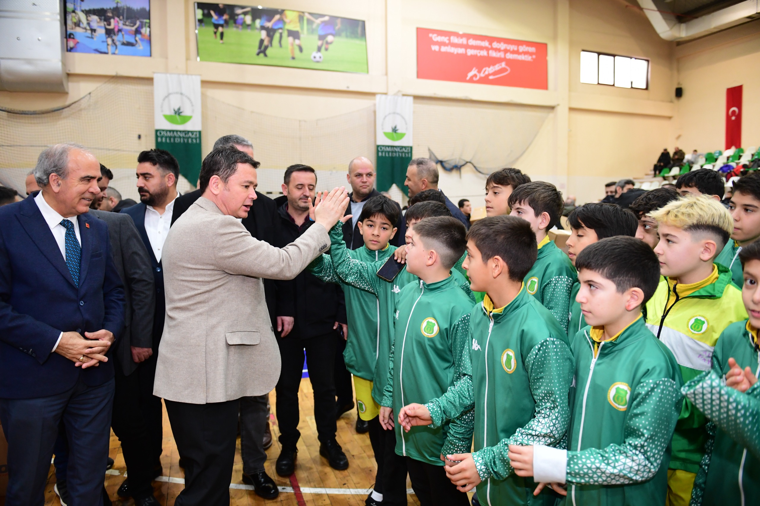 Osmangazi Belediyesi’nden Amatör Spor Kulüplerine Malzeme Desteği (3)