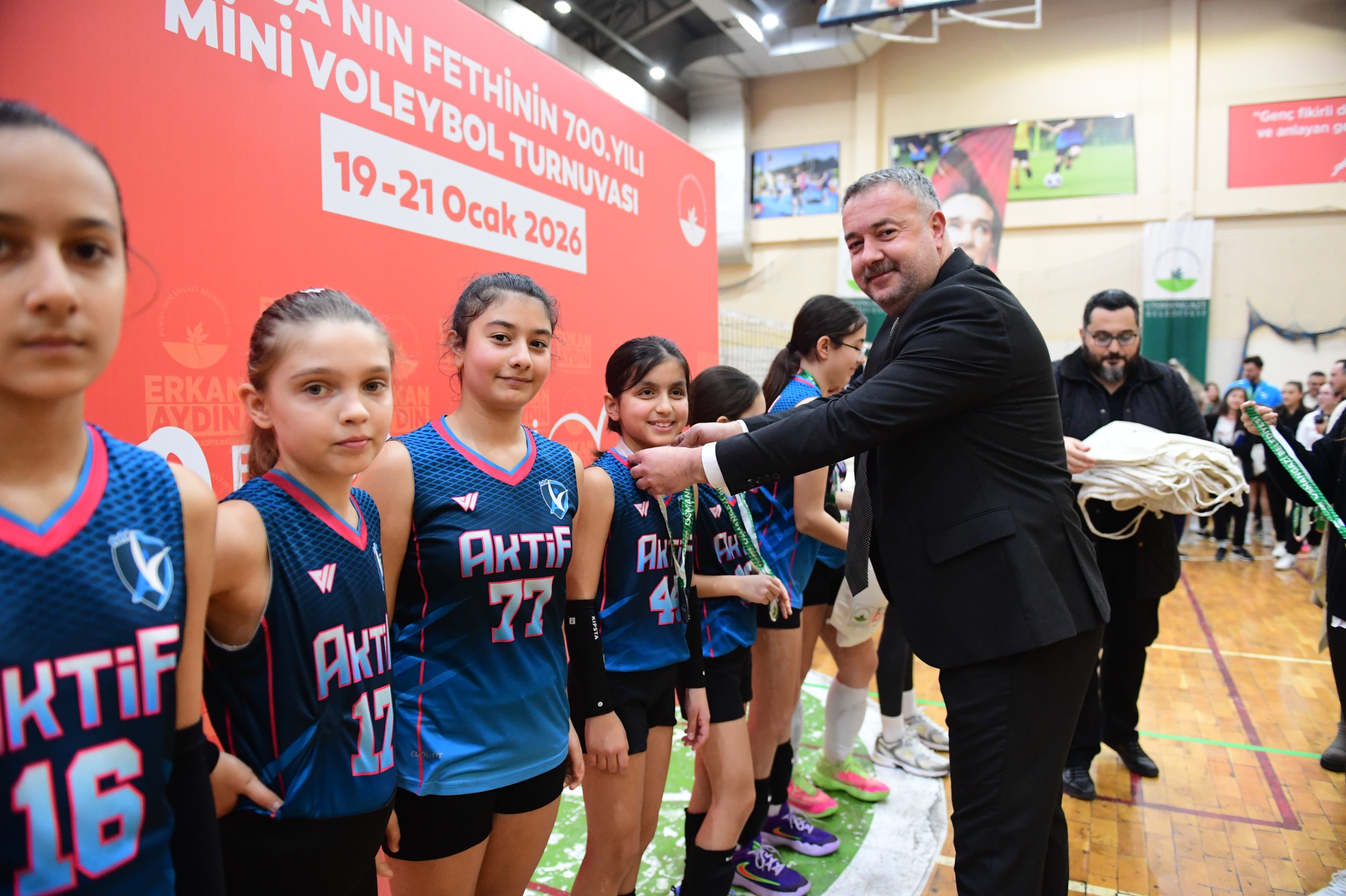 Mini Voleybol Turnuvası’nda Ödüller Sahiplerini Buldu (2)