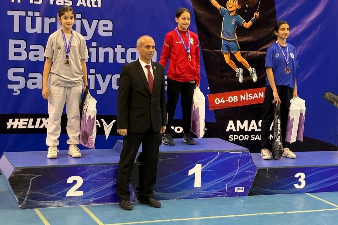 Amasya’da Düzenlenen 13 Yaş Altı Türkiye Badminton Şampiyonası’nda Kulübümüz, Yapılan Müsabakala (2)