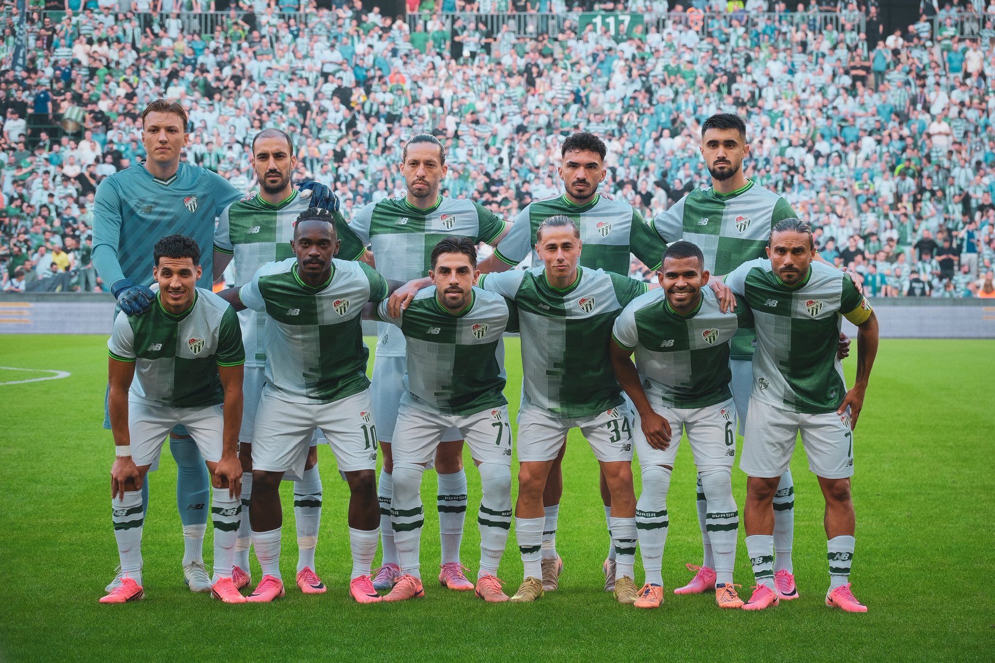 Bursaspor'un Mardin 1969 Spor 11'i beli oldu