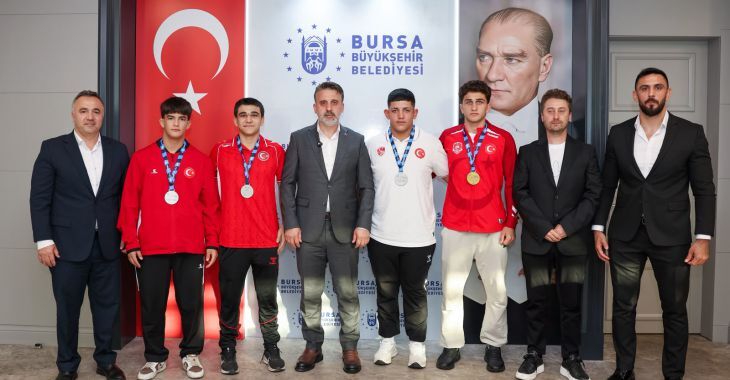 Başkan Vekili Şahin Biba'dan şampiyon güreşçilere tebrik