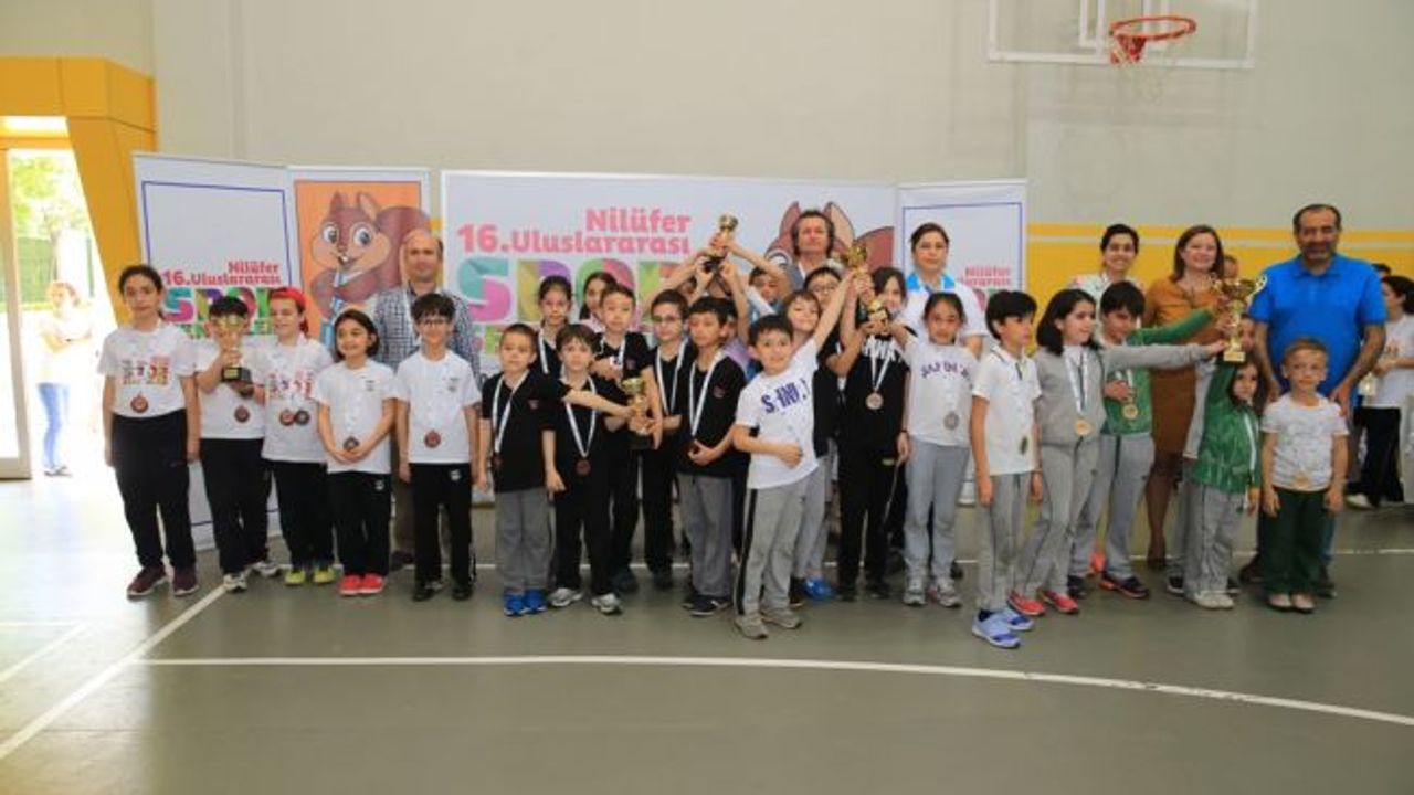 Nilüfer Spor Şenlikleri’nde satranç turnuvası heyecanı