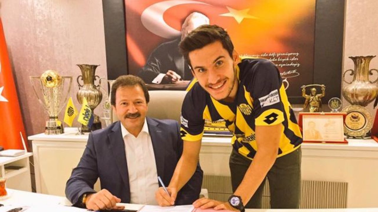 Ankaragücü'nde Mehmet Umut Nayir yuvaya döndü