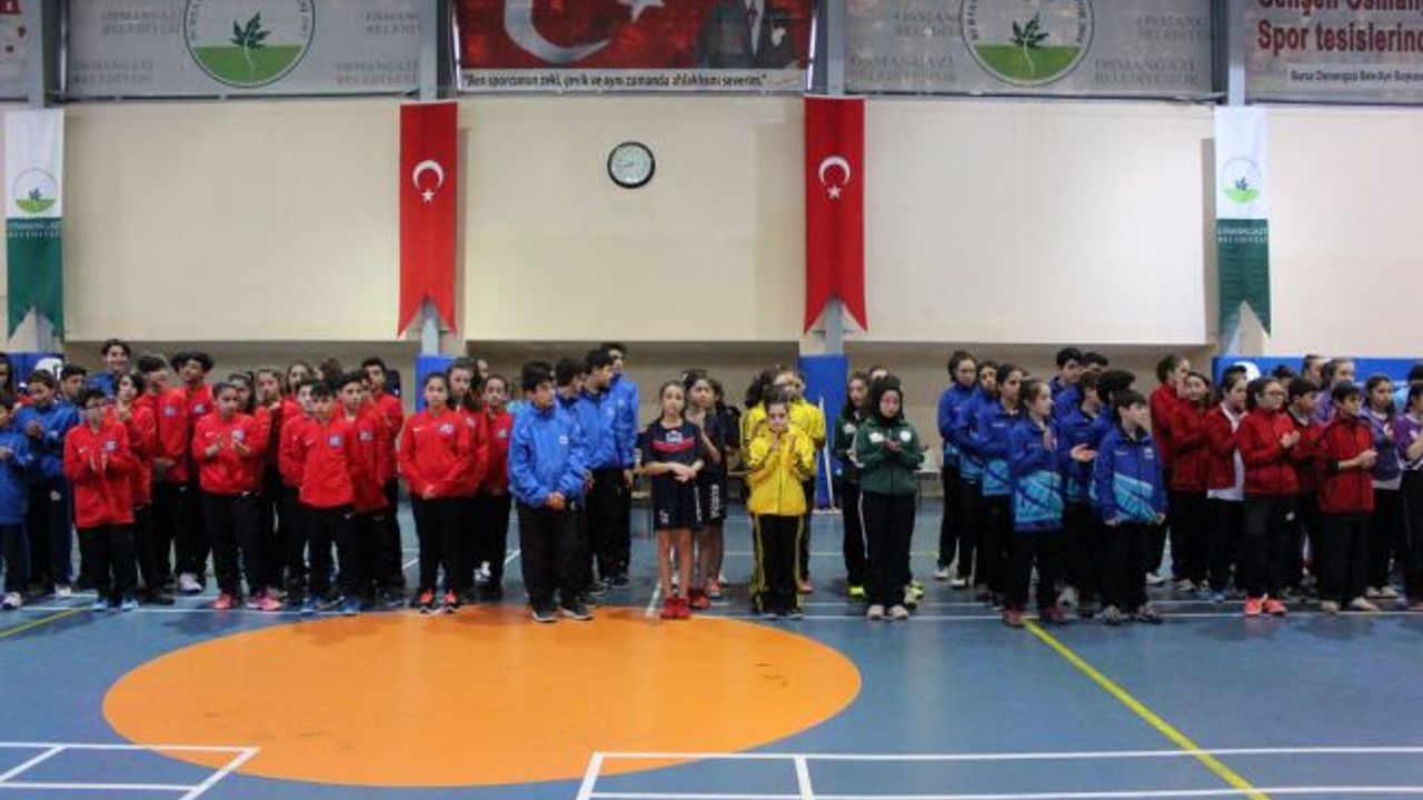 Osmangazi’de Badminton heyecanı