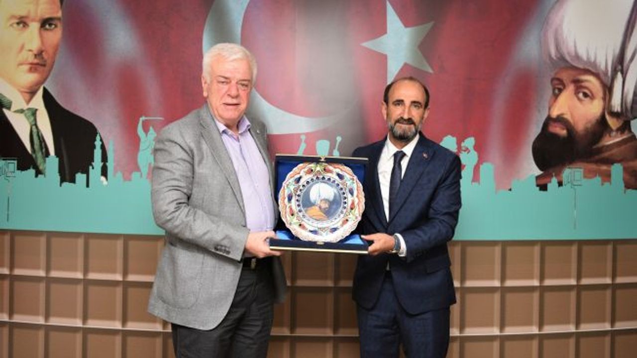 İsmail Hakkı Edebali, Bursaspor yönetimini ağırladı