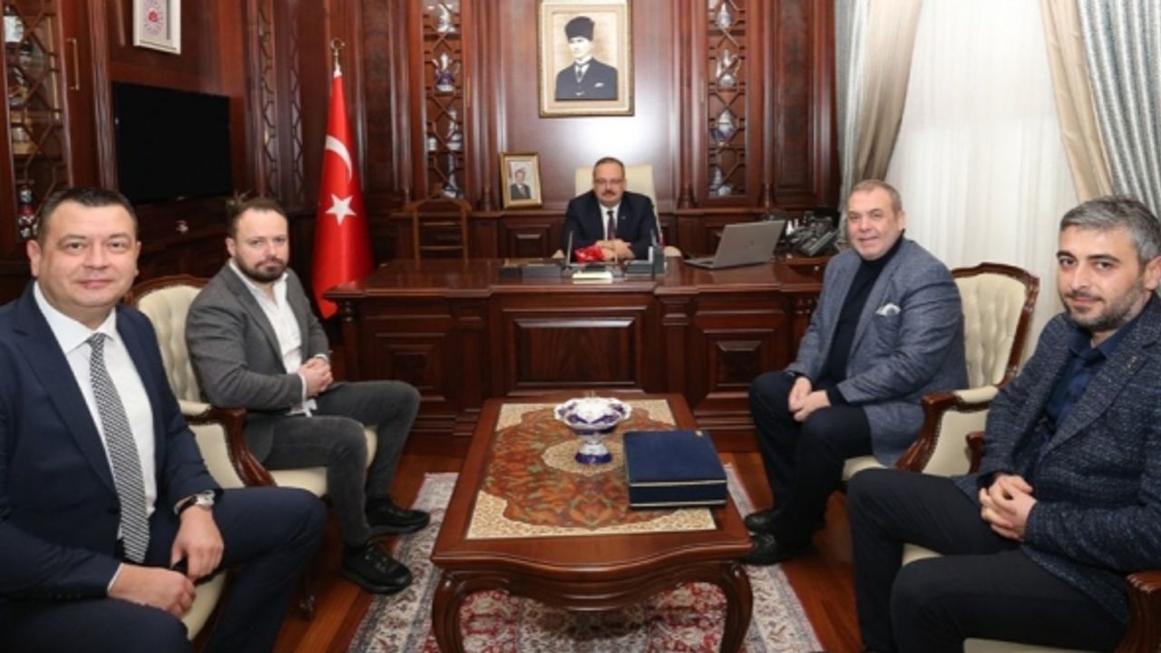 Erkan Kamat ve yönetim kurulu Vali Canbolat'ı ziyaret etti