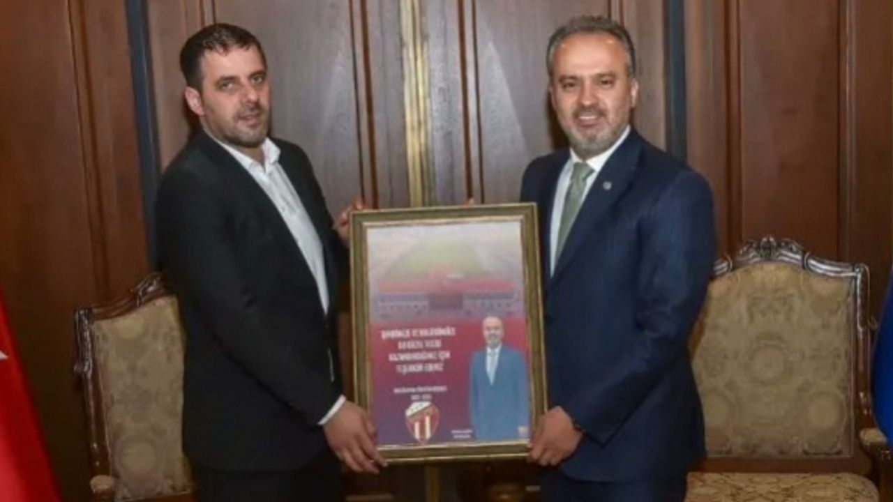 İnegölspor'un 1000 altın adamına BAlinur Aktaş'da eklendi