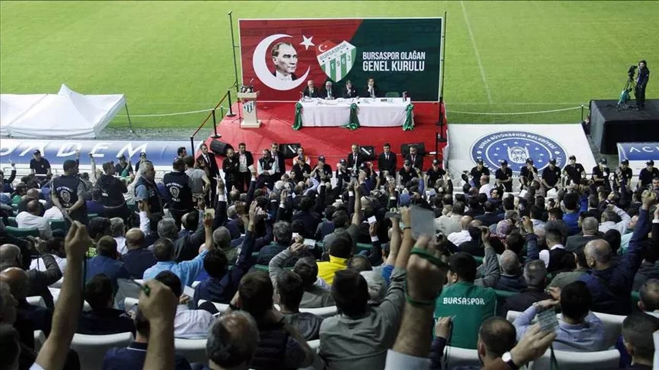 Bursaspor yönetiminden yeni istifa kararı!