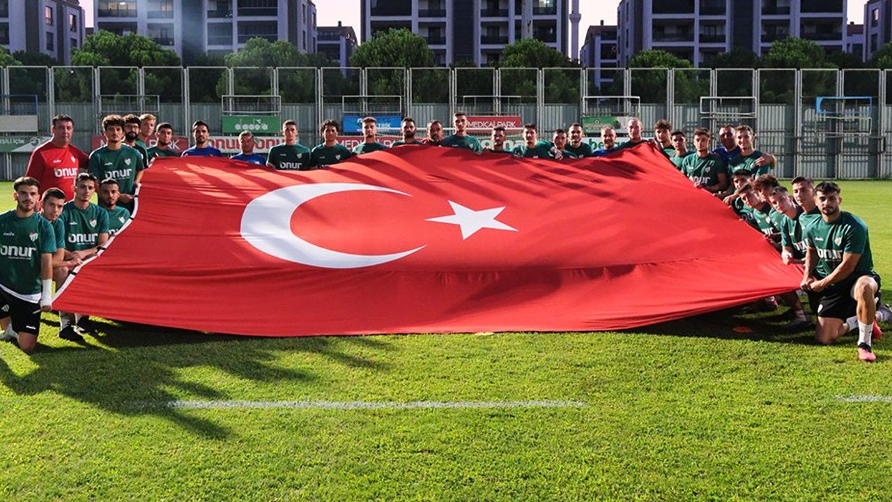 Bursaspor'da Karaca hazırlıkları sürüyor