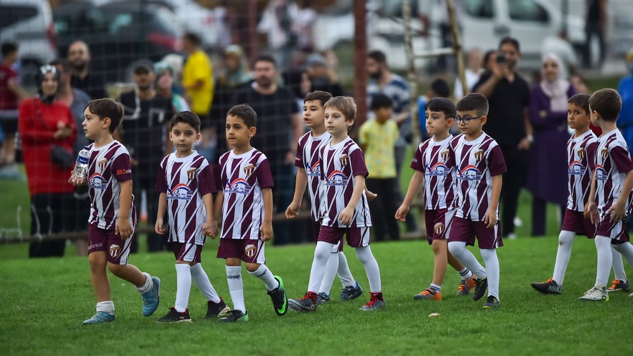 İnegölspor'un yaz futbol okulu 2.dönem çalışmalar başladı