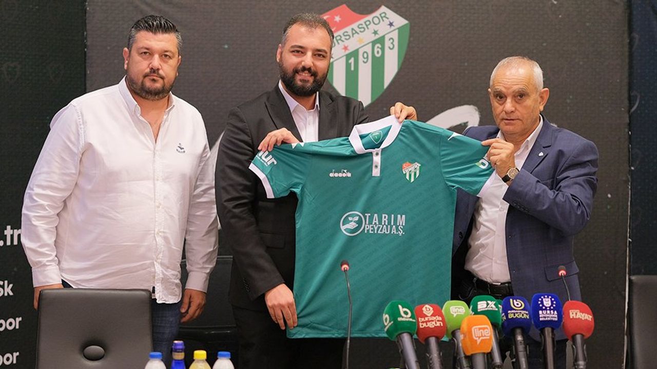 Bursaspor'un forma göğüs sponsoru Tarım Peyzaj A.Ş.