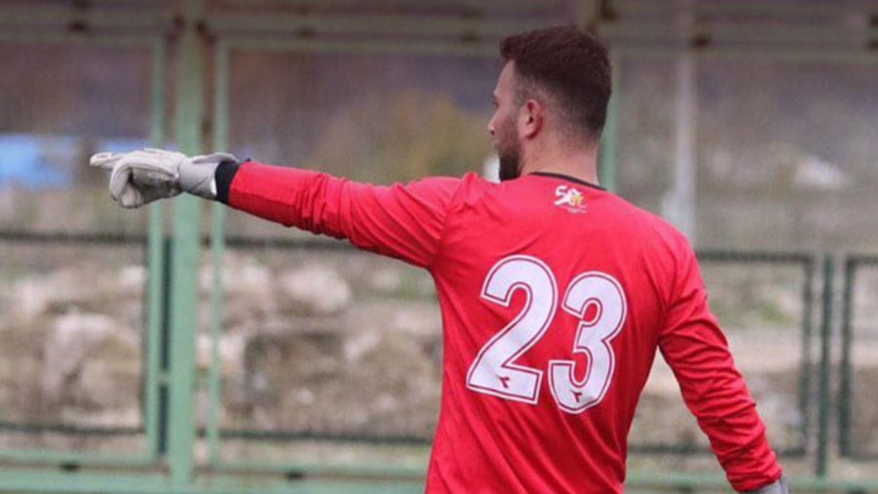 Mobilya Kurtuluşspor'da 4 futbolcu ile yollar ayrıldı