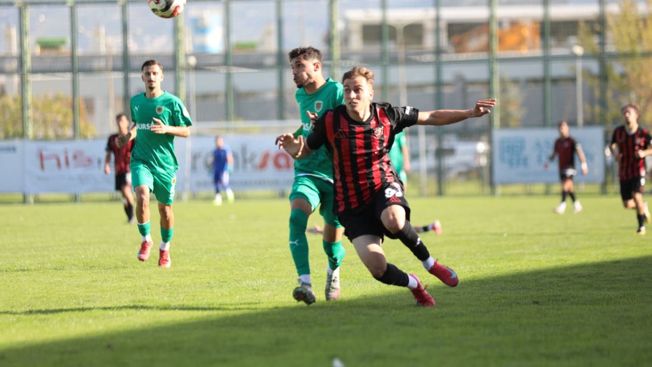 Kestel Çilek Spor sahasında İnkılap Spor’a 2-1 yenildi