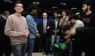Liseliler bowlingle stres atıyor