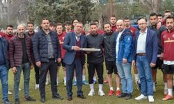 Bayburtlular Derneği'nden İnegölspor'a ziyaret