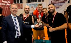 İnegöl Sokak Basketbolu Turnuvasında kupalar sahibini buldu