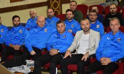 İnegölspor'da altyapı velileri "Aile İçi İletişim" buluştu
