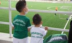 Bursaspor Futbol Okulları çalışmalarını sürdürüyor