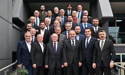 Alinur Aktaş ve İlçe Belediye Başkanlarından Bursaspor’a destek