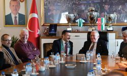 Selçuk Türkoğlu'ndan Bursaspor'a ziyaret