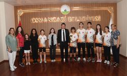 Türkiye ikincisi sporculardan Erkann Aydın’a ziyaret