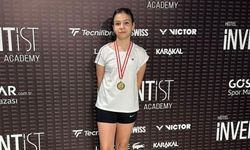 12 yaş tenis turnuvalarında Bursa rüzgârı!