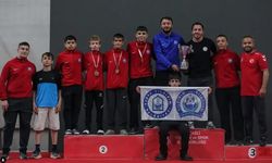 Yıldırım Belediyespor güreşte Türkiye ikincisi oldu