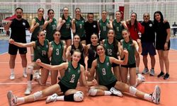 Nilüferli yıldız kızlar Türkiye Finalleri'ne galibiyetle başladı