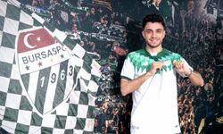Bursaspor Ertuğrul İdris Furat ile sözleşme imzaladı