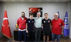 Başkan Muhammet Aydın'dan genç yüzücülere tebrik