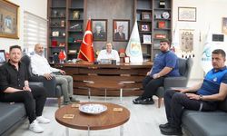 Şampiyon Boyalıcaspor’dan Başkan Kağan Mehmet Usta’ya ziyaret